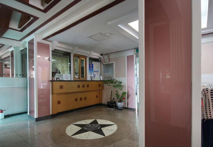 Lee Motel Yeosu Esterno foto